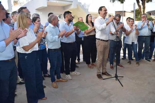 El gobernador Gustavo Valdés realizó un recorrido por San Carlos y Virasoro,
